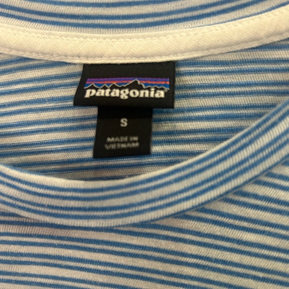 Patagonia Blue and White Striped 3/4 Sleeve soft Tee - Picture 2 of 3